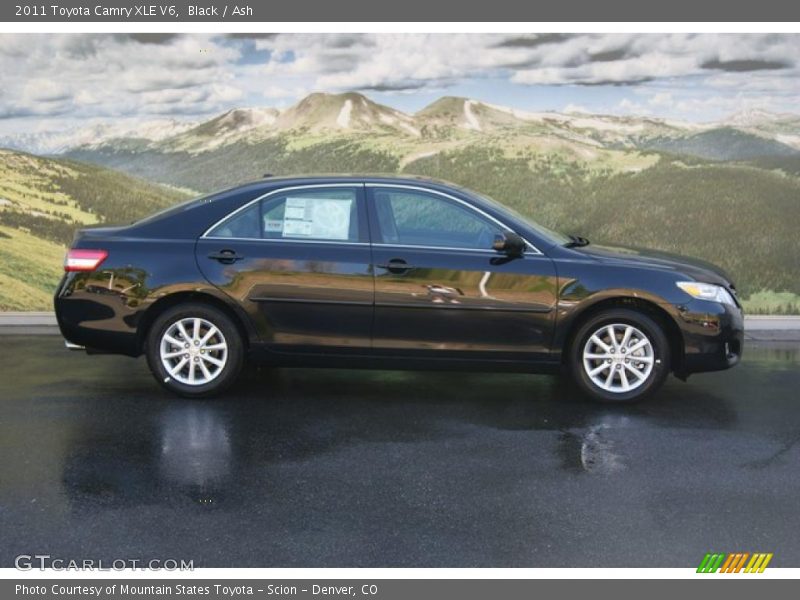 Black / Ash 2011 Toyota Camry XLE V6