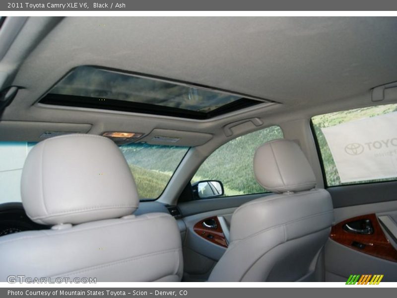 Black / Ash 2011 Toyota Camry XLE V6