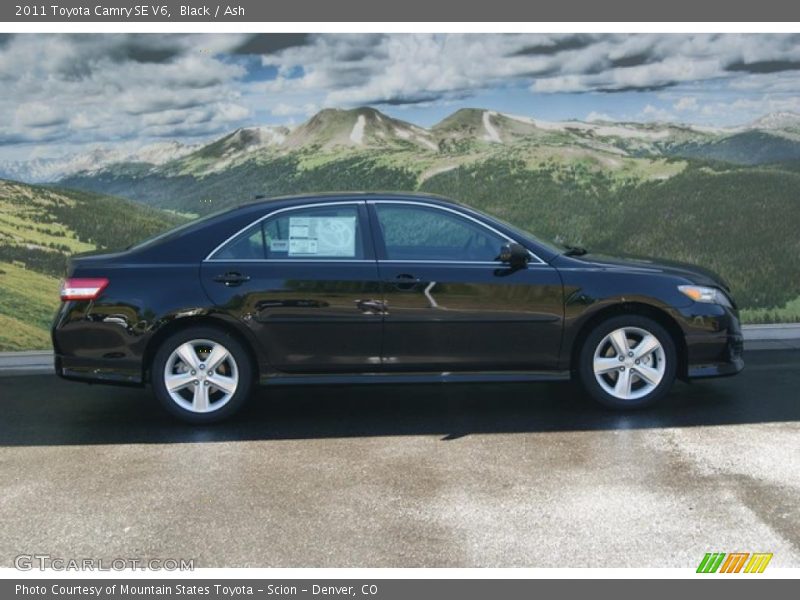 Black / Ash 2011 Toyota Camry SE V6
