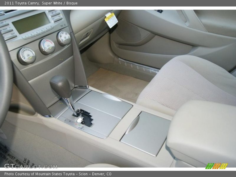 Super White / Bisque 2011 Toyota Camry