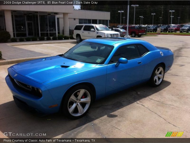 B5 Blue Pearl Coat / Dark Slate Gray 2009 Dodge Challenger SRT8