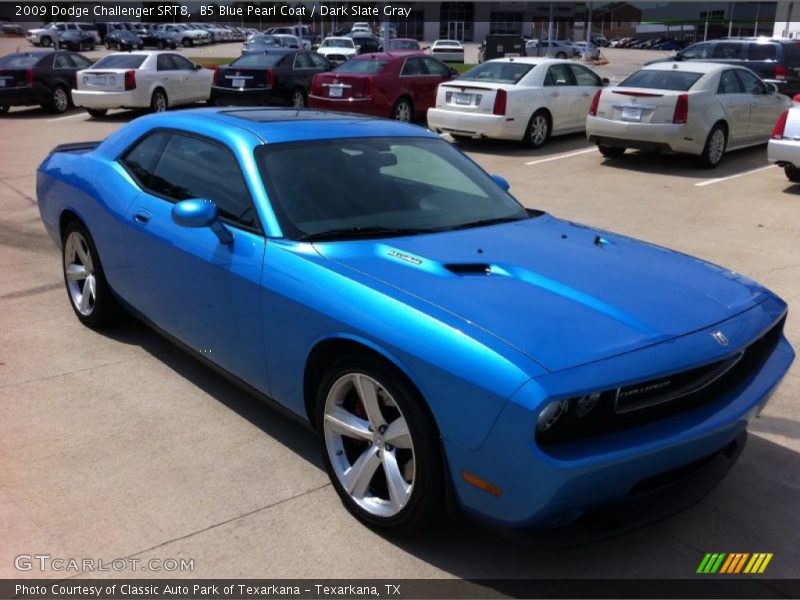 B5 Blue Pearl Coat / Dark Slate Gray 2009 Dodge Challenger SRT8