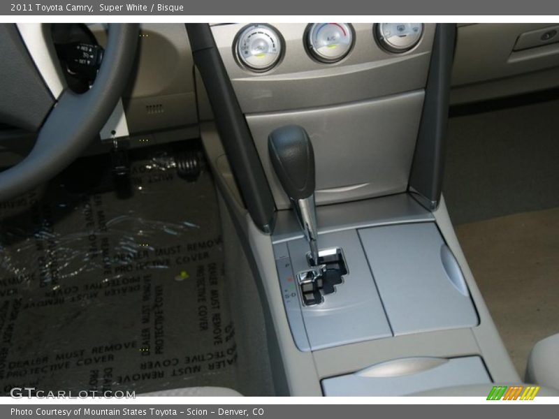 Super White / Bisque 2011 Toyota Camry