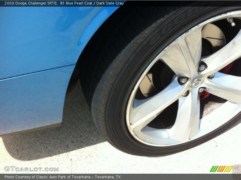 B5 Blue Pearl Coat / Dark Slate Gray 2009 Dodge Challenger SRT8
