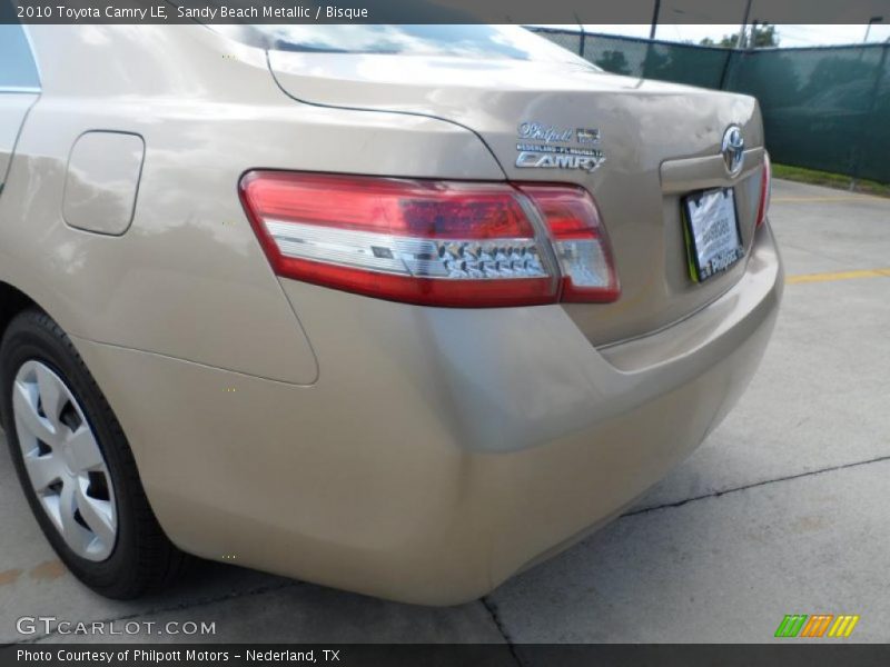 Sandy Beach Metallic / Bisque 2010 Toyota Camry LE