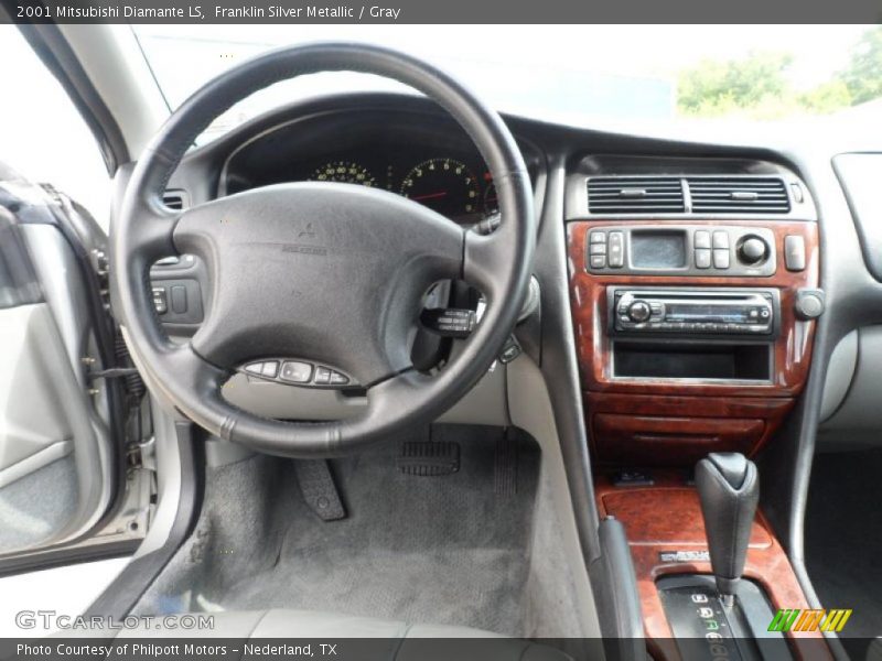 Dashboard of 2001 Diamante LS