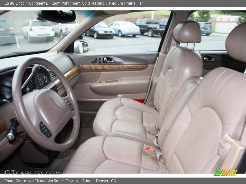 Light Parchment Gold Metallic / Medium Prairie Tan 1998 Lincoln Continental