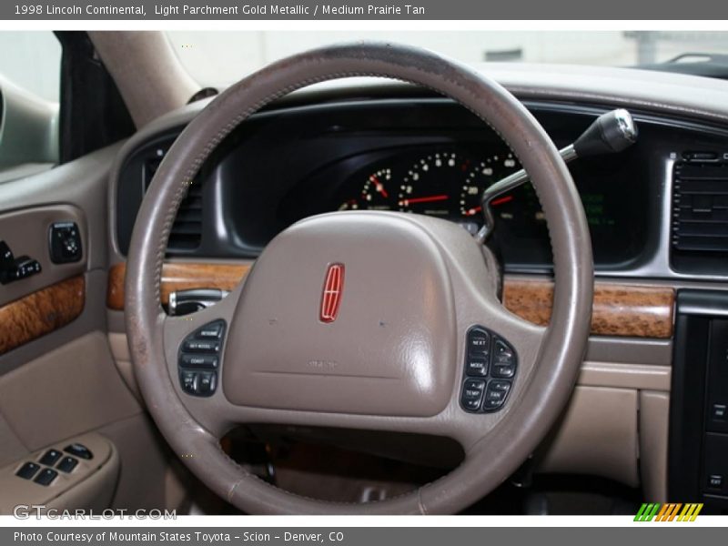 Light Parchment Gold Metallic / Medium Prairie Tan 1998 Lincoln Continental