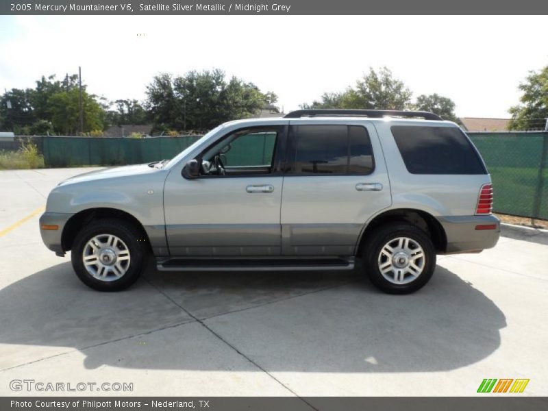 Satellite Silver Metallic / Midnight Grey 2005 Mercury Mountaineer V6