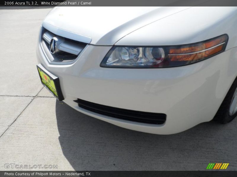 White Diamond Pearl / Camel 2006 Acura TL 3.2