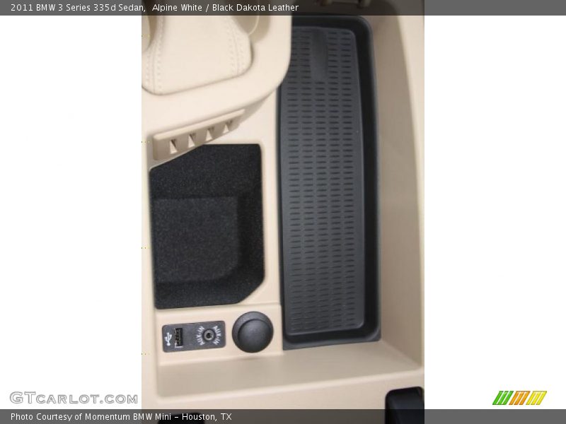 Alpine White / Black Dakota Leather 2011 BMW 3 Series 335d Sedan