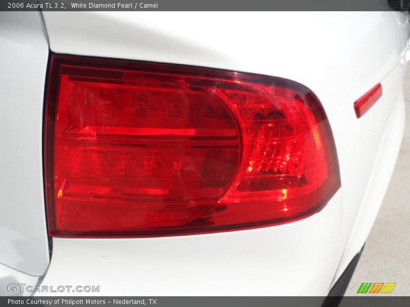 White Diamond Pearl / Camel 2006 Acura TL 3.2