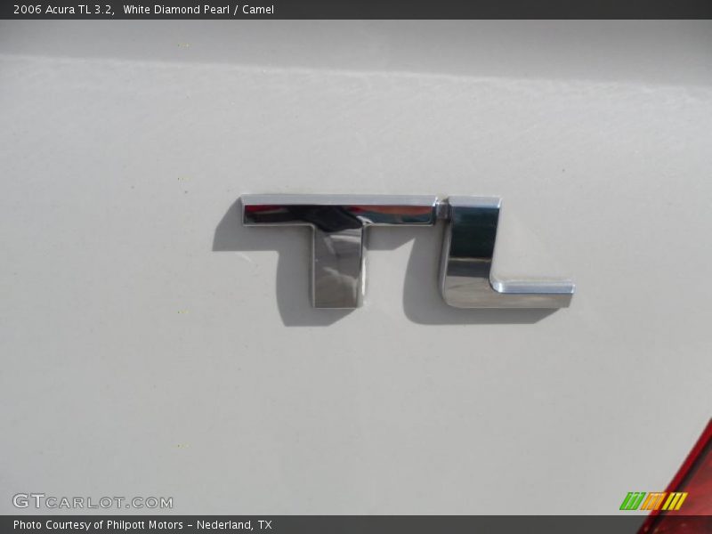 White Diamond Pearl / Camel 2006 Acura TL 3.2