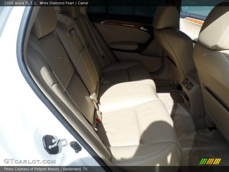 White Diamond Pearl / Camel 2006 Acura TL 3.2