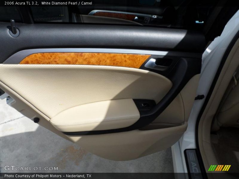 White Diamond Pearl / Camel 2006 Acura TL 3.2