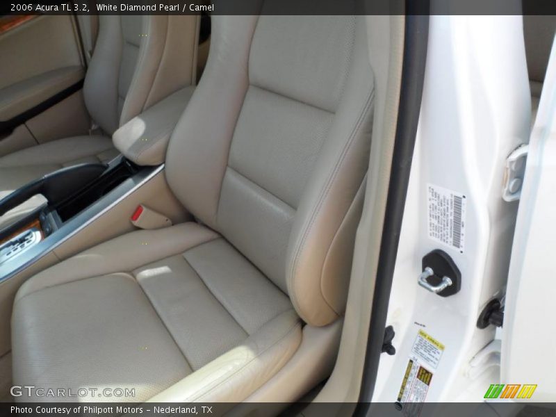 White Diamond Pearl / Camel 2006 Acura TL 3.2