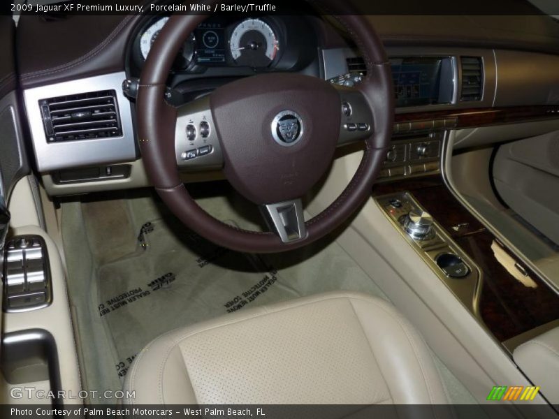 Porcelain White / Barley/Truffle 2009 Jaguar XF Premium Luxury