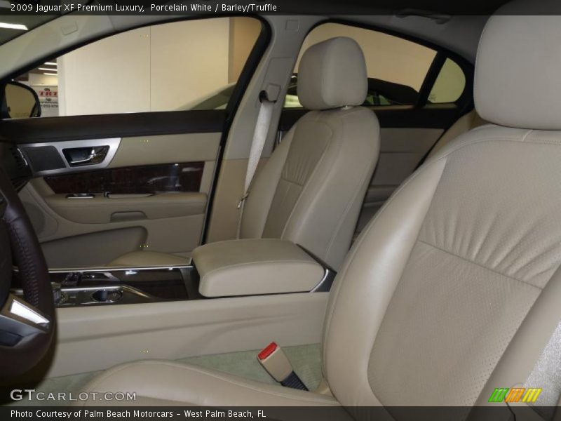 Porcelain White / Barley/Truffle 2009 Jaguar XF Premium Luxury