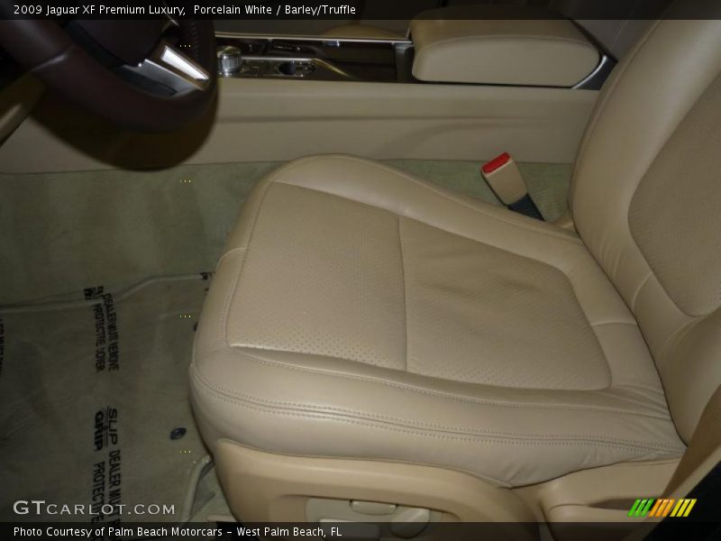Porcelain White / Barley/Truffle 2009 Jaguar XF Premium Luxury
