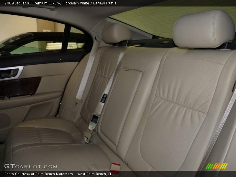 Porcelain White / Barley/Truffle 2009 Jaguar XF Premium Luxury