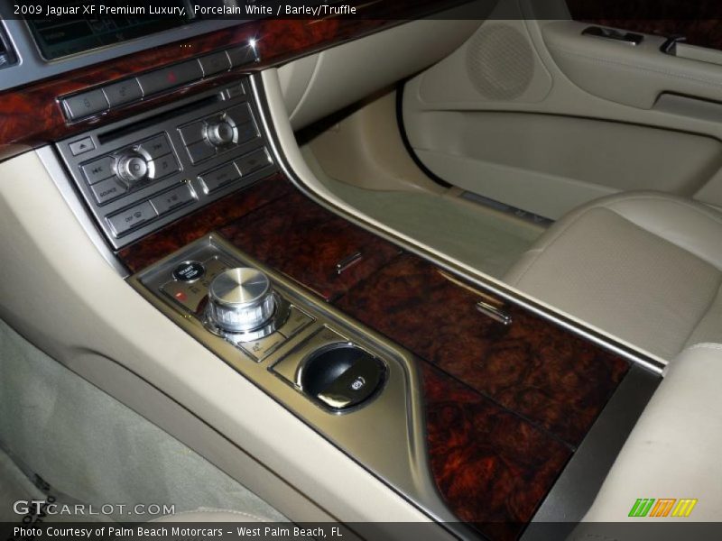Porcelain White / Barley/Truffle 2009 Jaguar XF Premium Luxury