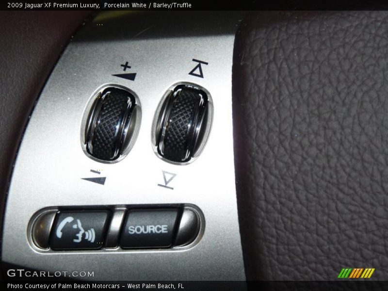 Porcelain White / Barley/Truffle 2009 Jaguar XF Premium Luxury