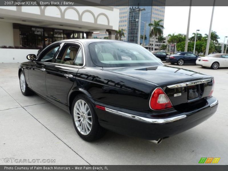 Ebony Black / Barley 2007 Jaguar XJ XJ8