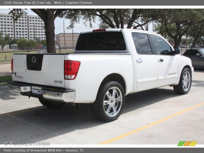 White / Graphite/Titanium 2005 Nissan Titan SE Crew Cab