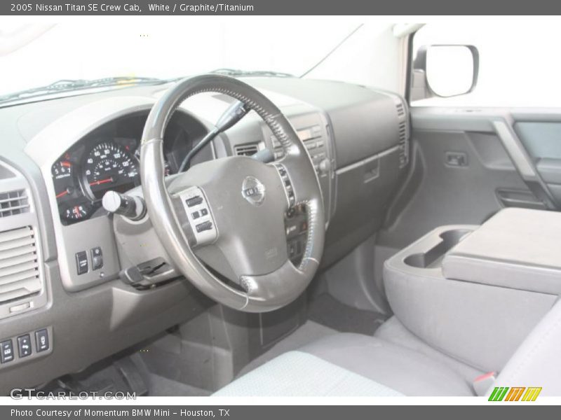 White / Graphite/Titanium 2005 Nissan Titan SE Crew Cab