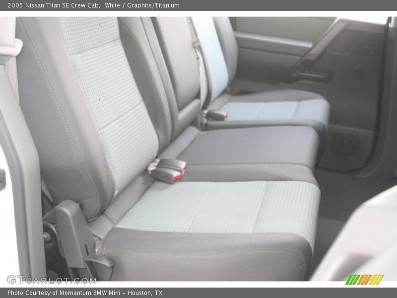 White / Graphite/Titanium 2005 Nissan Titan SE Crew Cab