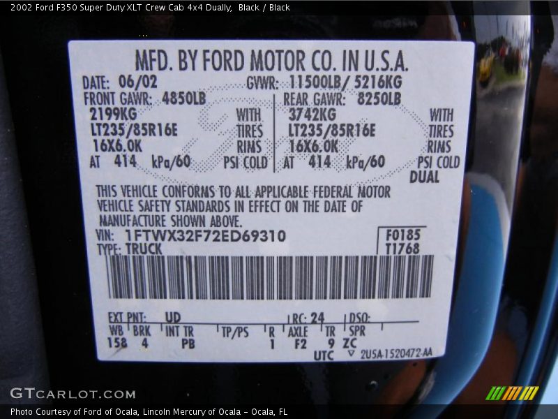 2002 F350 Super Duty XLT Crew Cab 4x4 Dually Black Color Code UD