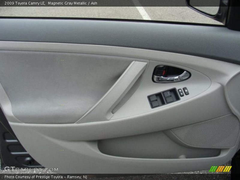 Magnetic Gray Metallic / Ash 2009 Toyota Camry LE