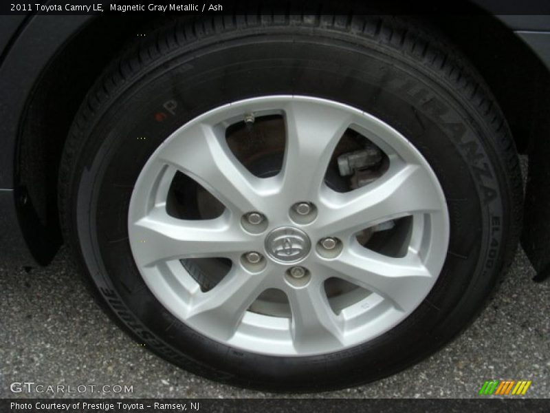 Magnetic Gray Metallic / Ash 2011 Toyota Camry LE