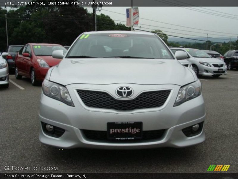 Classic Silver Metallic / Dark Charcoal 2011 Toyota Camry SE