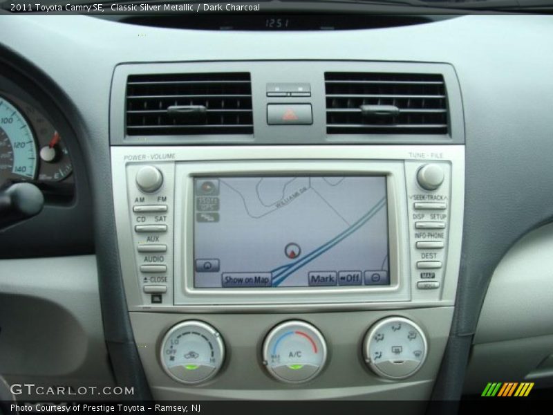 Classic Silver Metallic / Dark Charcoal 2011 Toyota Camry SE