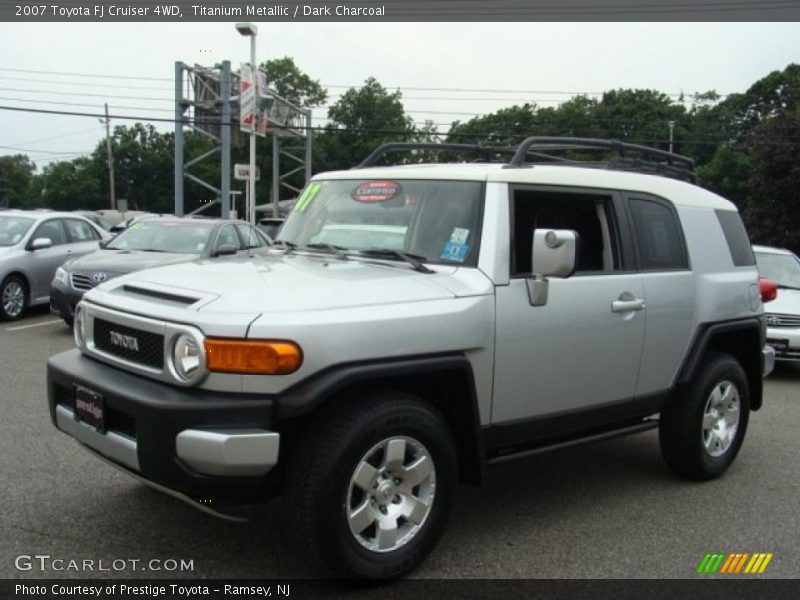 Titanium Metallic / Dark Charcoal 2007 Toyota FJ Cruiser 4WD