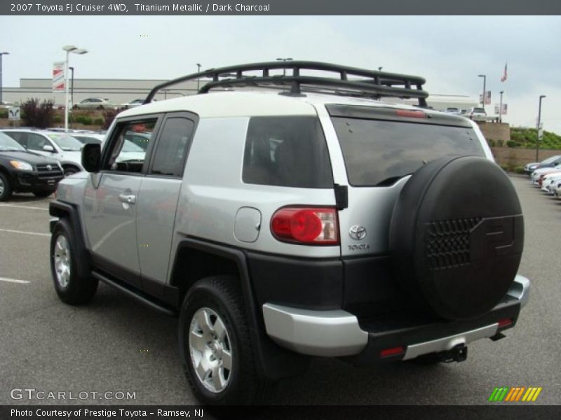 Titanium Metallic / Dark Charcoal 2007 Toyota FJ Cruiser 4WD