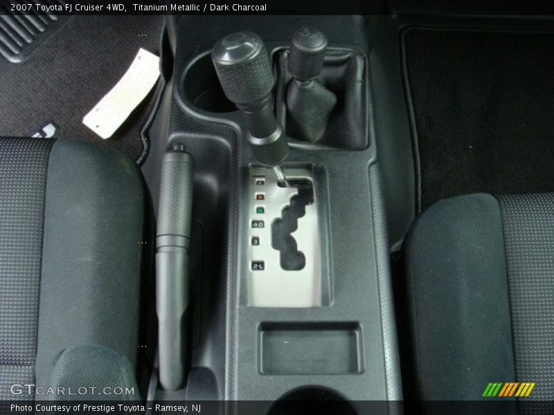 Titanium Metallic / Dark Charcoal 2007 Toyota FJ Cruiser 4WD