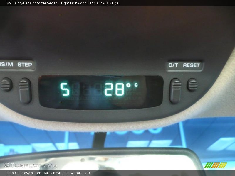 Light Driftwood Satin Glow / Beige 1995 Chrysler Concorde Sedan