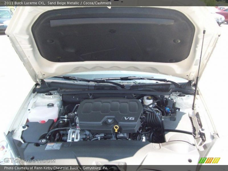 Sand Beige Metallic / Cocoa/Cashmere 2011 Buick Lucerne CXL