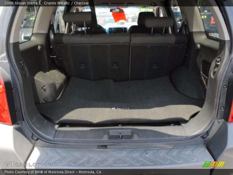 Granite Metallic / Charcoal 2006 Nissan Xterra S