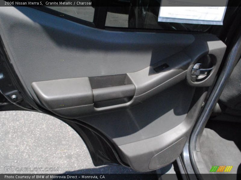 Granite Metallic / Charcoal 2006 Nissan Xterra S