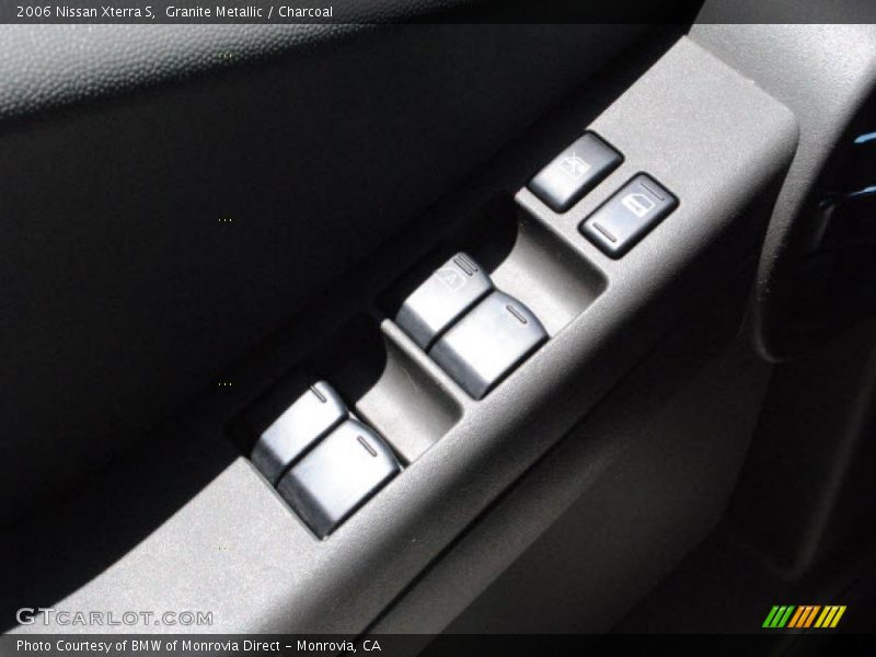 Granite Metallic / Charcoal 2006 Nissan Xterra S