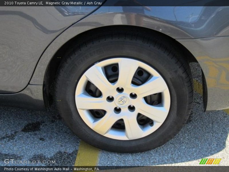 Magnetic Gray Metallic / Ash Gray 2010 Toyota Camry LE