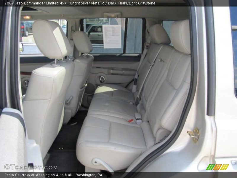 Bright Silver Metallic / Dark Khaki/Light Graystone 2007 Jeep Commander Limited 4x4