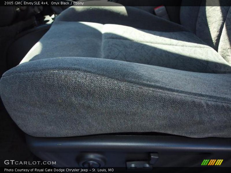 Onyx Black / Ebony 2005 GMC Envoy SLE 4x4