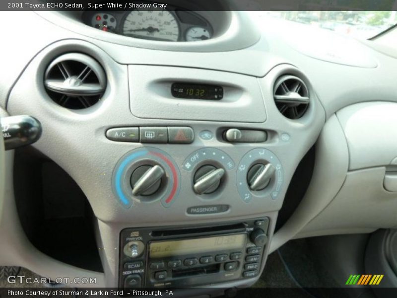Controls of 2001 ECHO Sedan