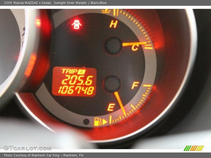 Sunlight Silver Metallic / Black/Blue 2005 Mazda MAZDA3 s Sedan