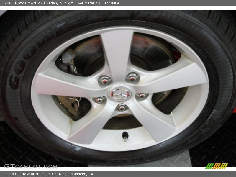 Sunlight Silver Metallic / Black/Blue 2005 Mazda MAZDA3 s Sedan