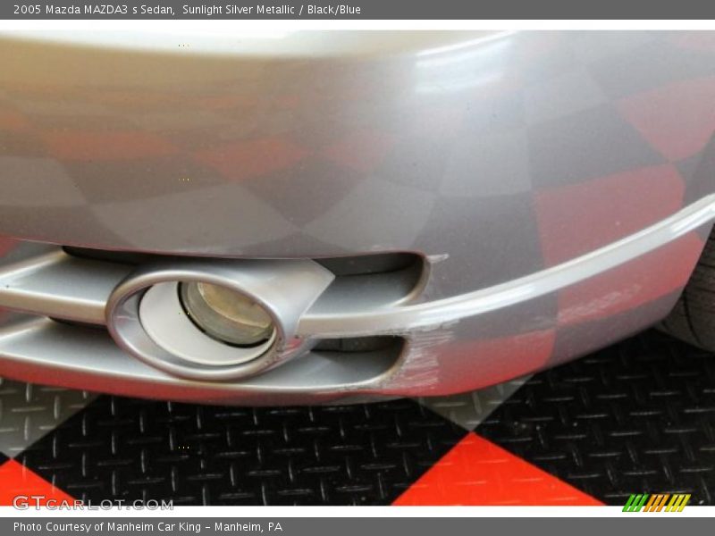 Sunlight Silver Metallic / Black/Blue 2005 Mazda MAZDA3 s Sedan